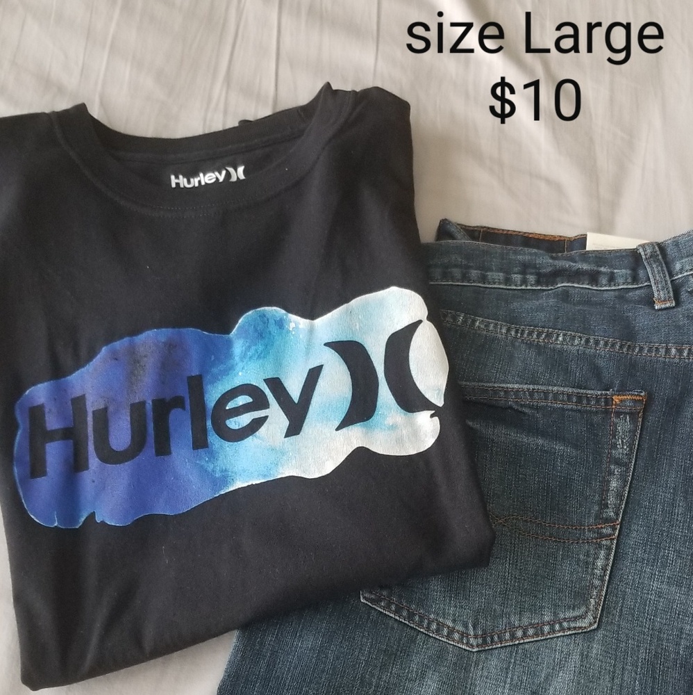 Mens t shirts. Size Large and XL